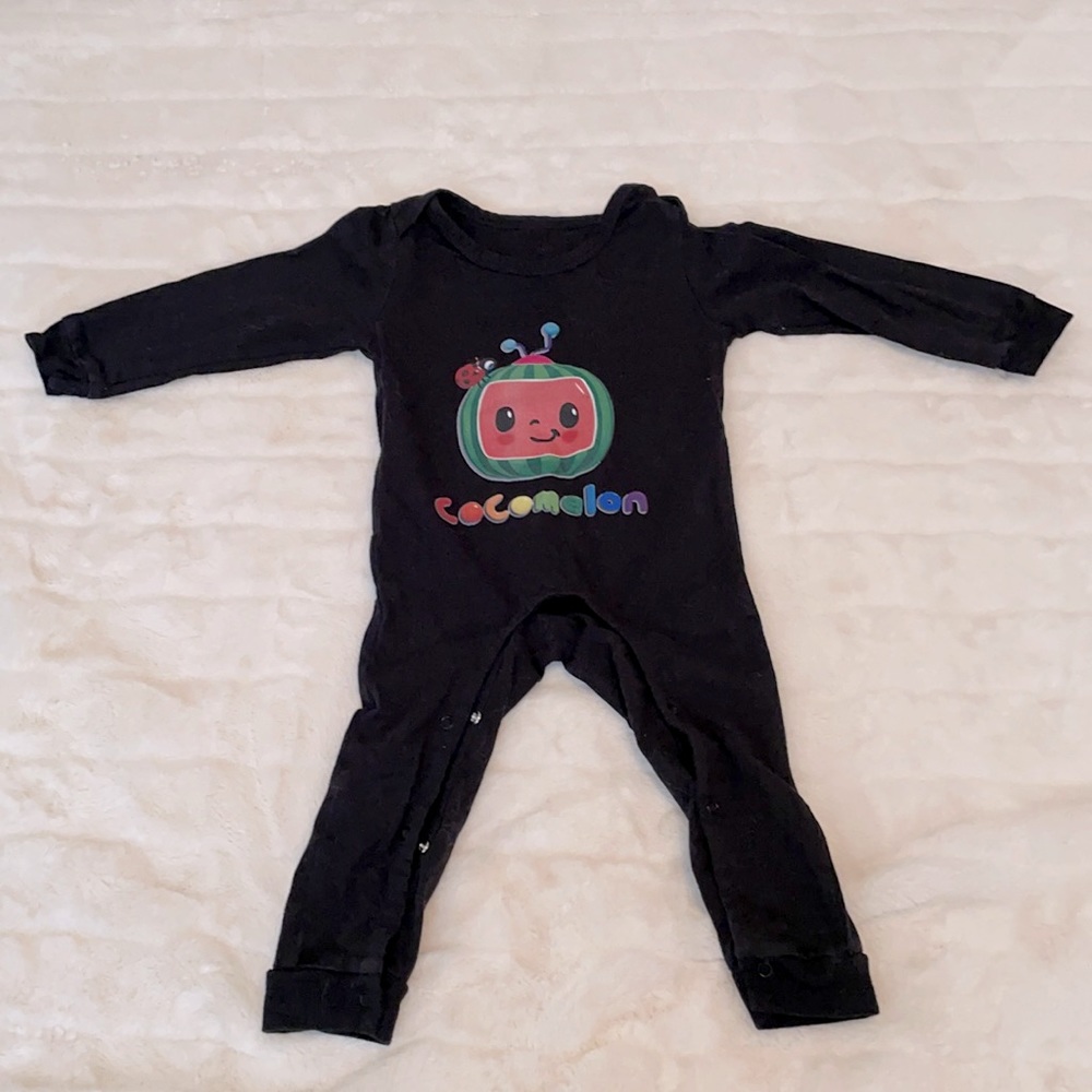 Long Sleeve Cocomelon Pajamas- 9-12 Months